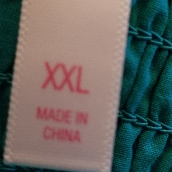 Beautiful spaghetti strap crop top - Picture 5 of 5